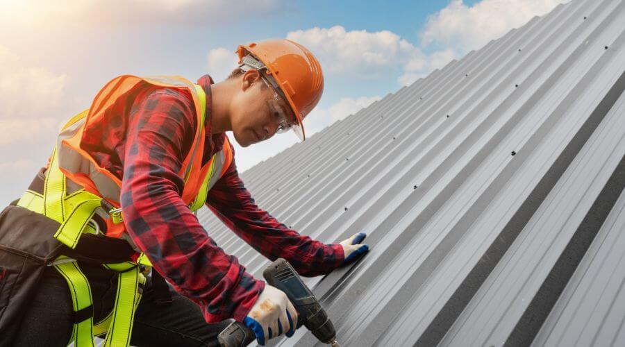 Professional residential roofers in Sturtevant, WI